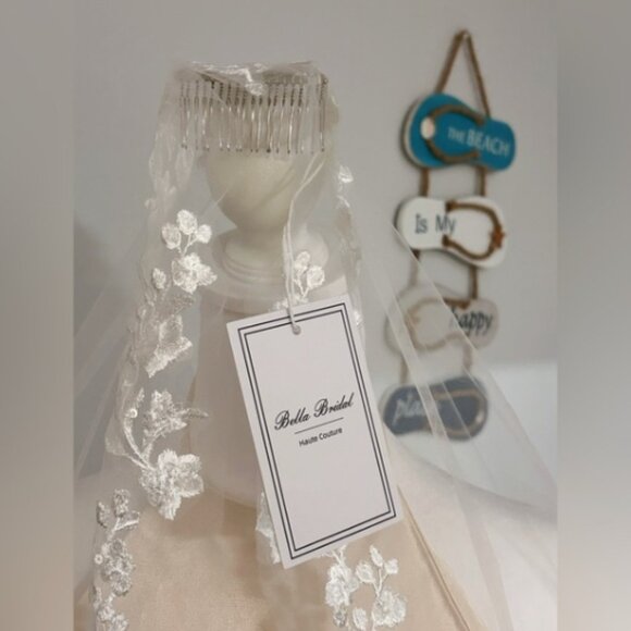 Mantilla Wedding Veil Royal Length main image 5